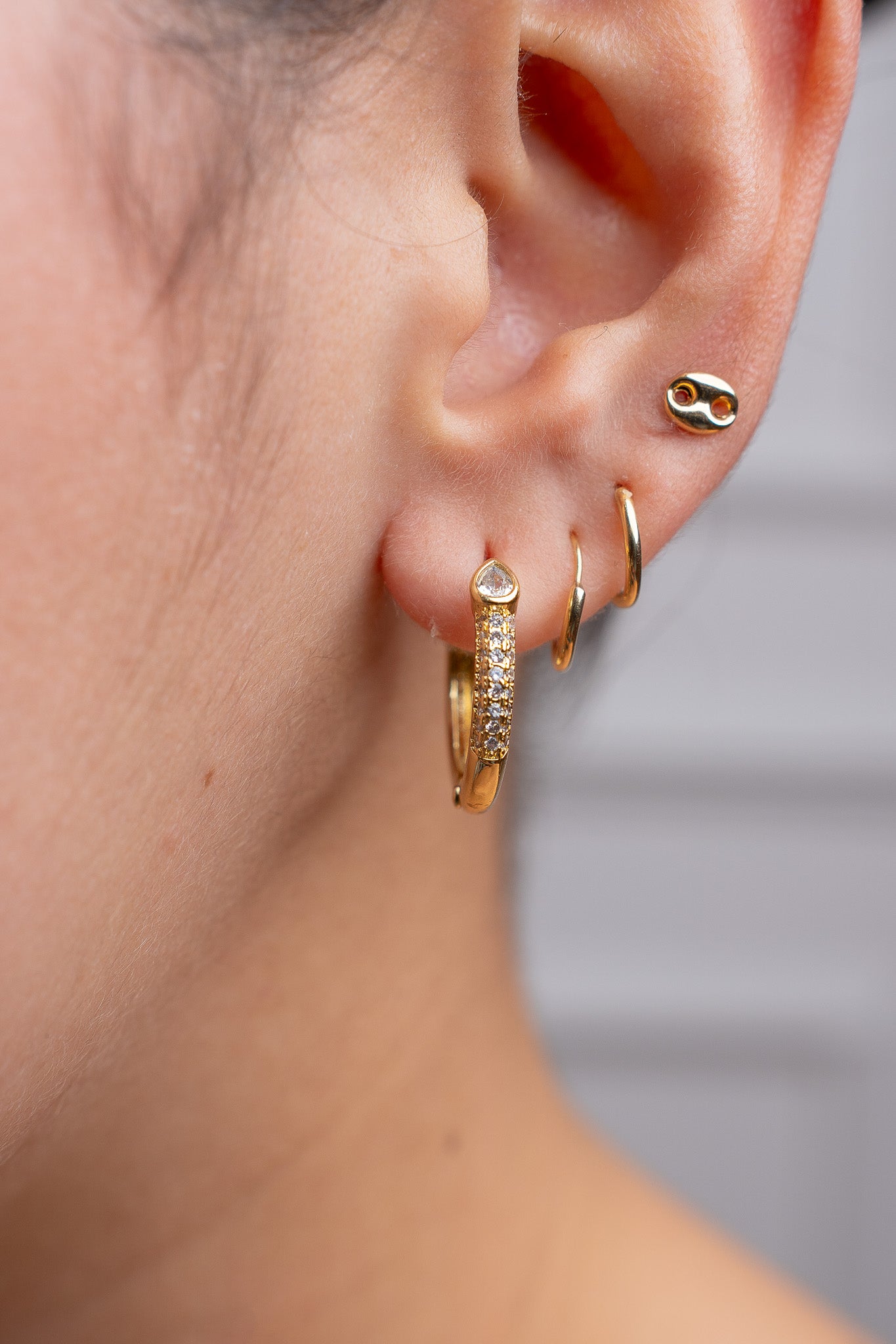 aretes 1084