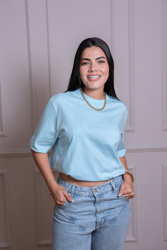 Camiseta Premium – Tela Suave y Cómoda, 100% Algodón Color Azul Cielo Amarosa